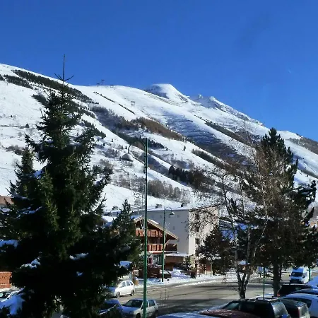 Apartment Kandahar 202 - Les Deux Alpes- Plein Centre-Station, 32M2 *